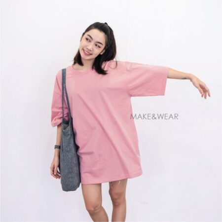 Women model with Oversized Pink T-shirt.