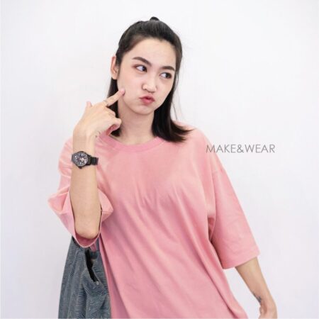 Women model with Oversized Pink T-shirt.