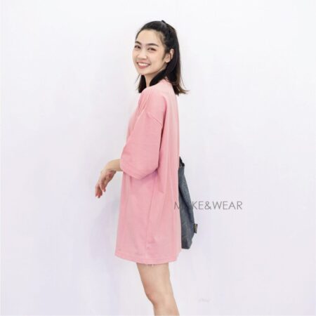 Women model with Oversized Pink T-shirt.