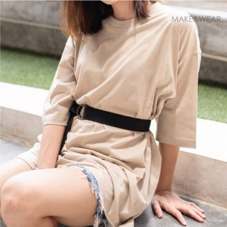 Women model with Oversized Beige T-shirt.