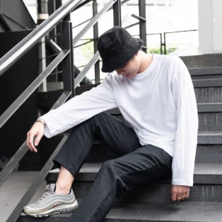 Male model with Oversized Long Sleeves White T-shirt.