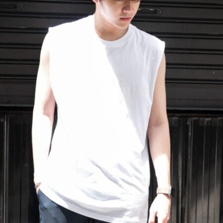 Male model with Oversized Tank Top White T-shirt.