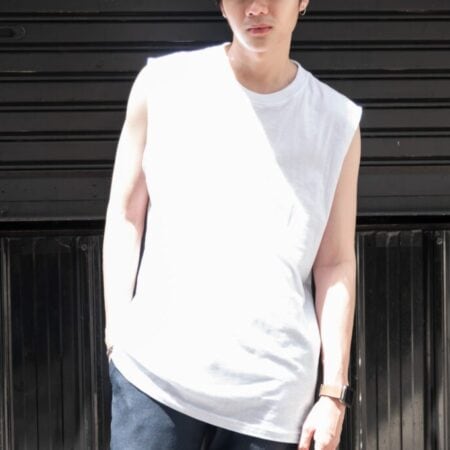 Male model with Oversized Tank Top White T-shirt.