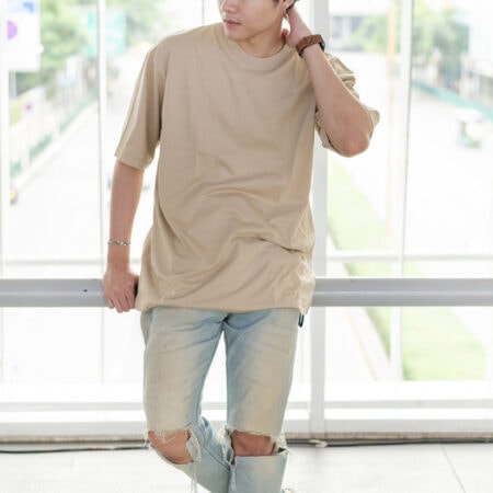 Men model with Oversized Beige T-shirt.