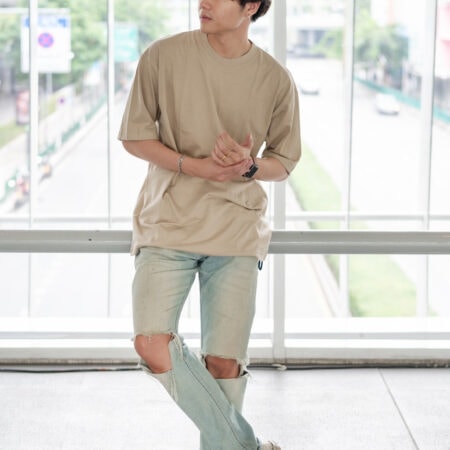 Men model with Oversized Beige T-shirt.