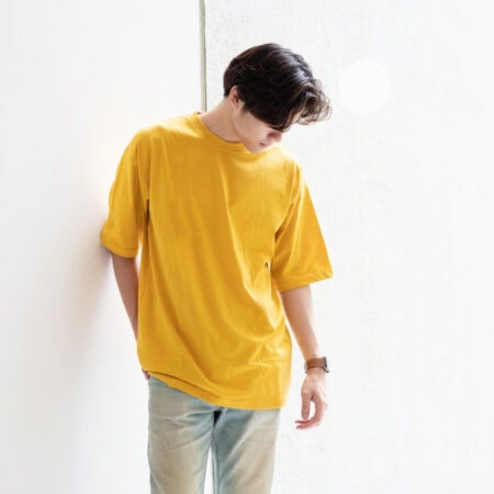 Men model with Oversized Mustard T-shirt.