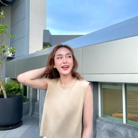 LINE_ALBUM_crop top sleevless_240821_29